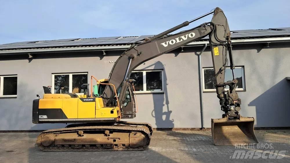 Volvo EC 220 DL 대형 굴삭기 29톤 이상