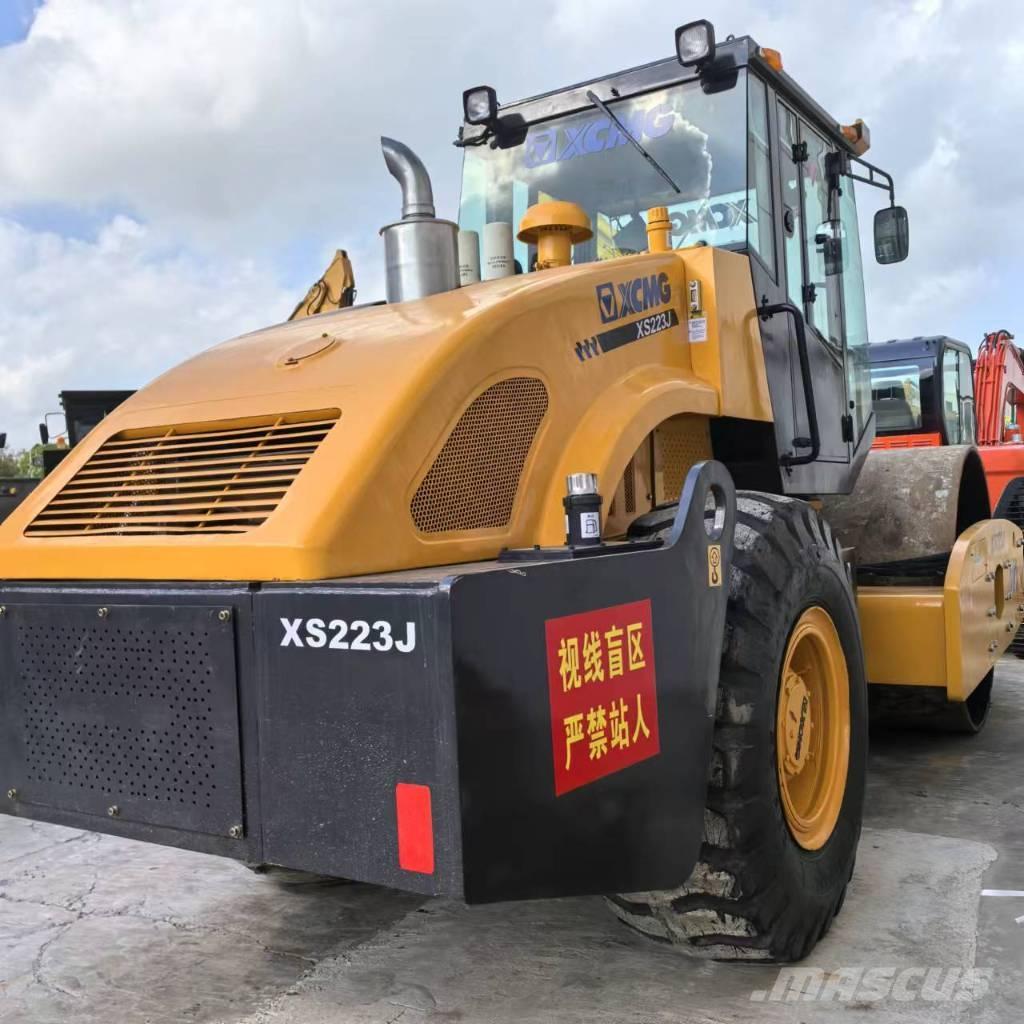 XCMG xs223j 싱글 드럼 롤러