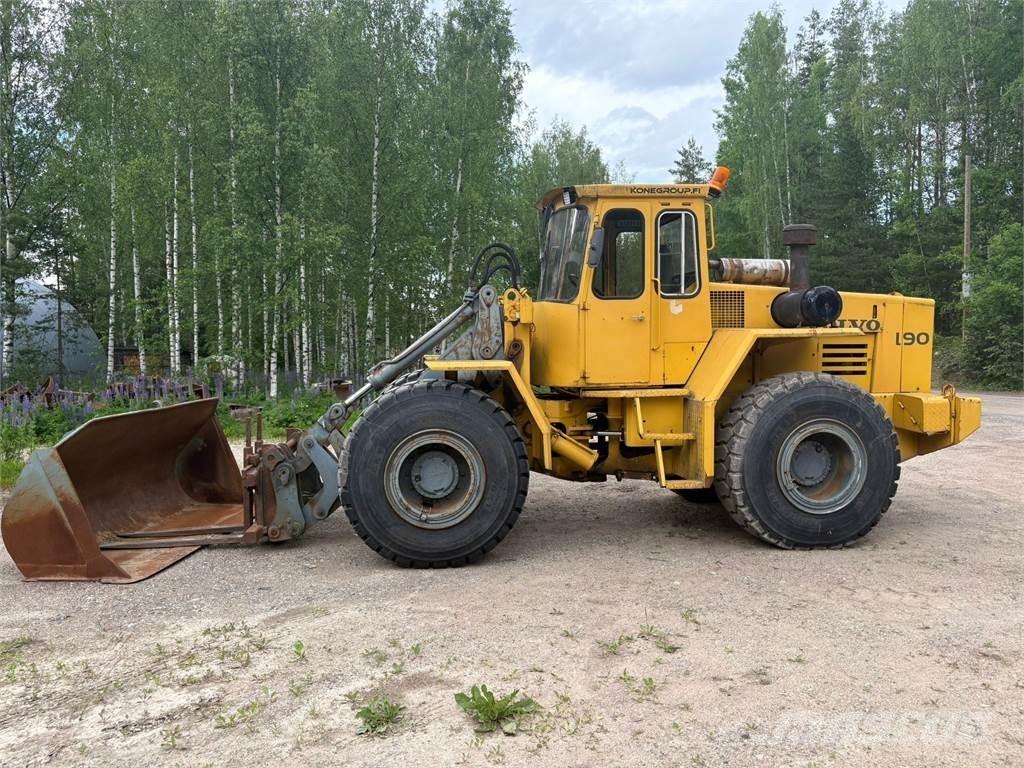 Volvo BM L90 5.5.  휠로우더
