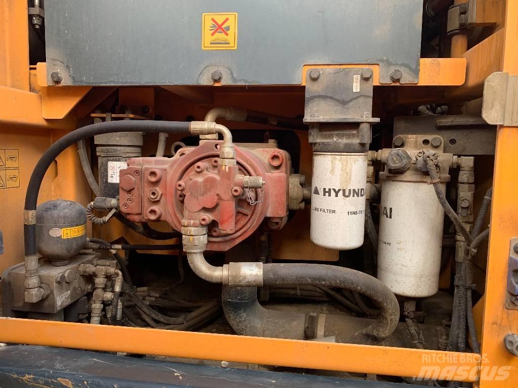 Hyundai HX220A L 대형 굴삭기 29톤 이상
