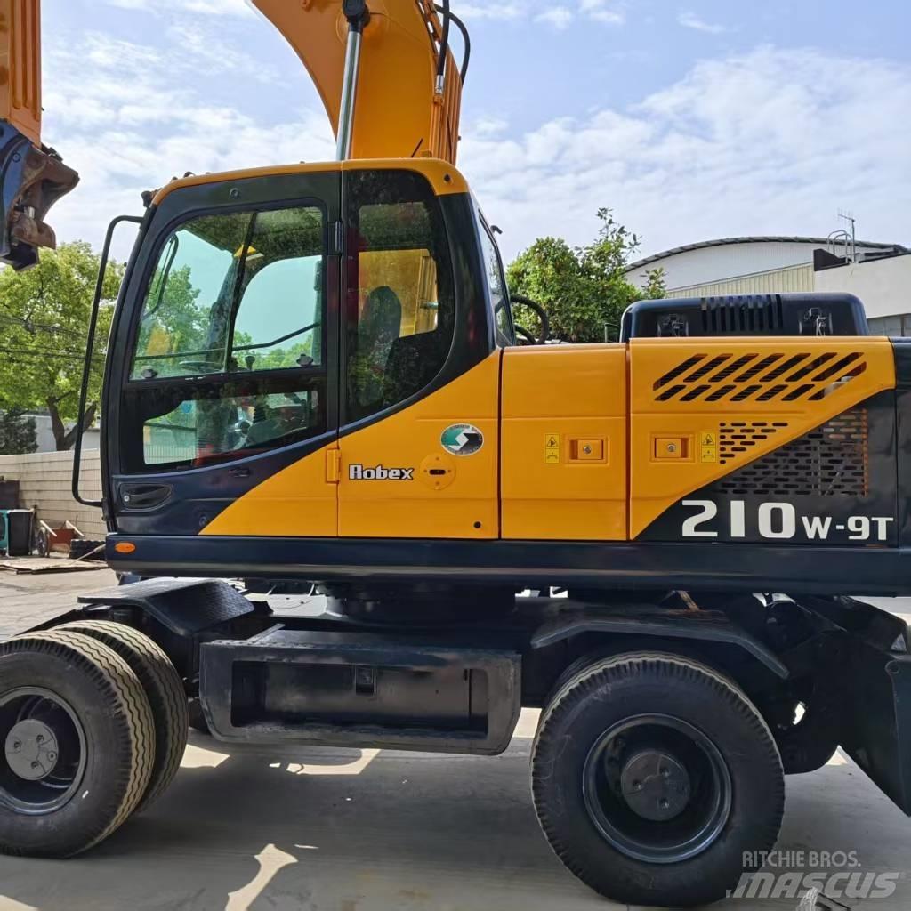 Hyundai 210w-9  휠 굴삭기
