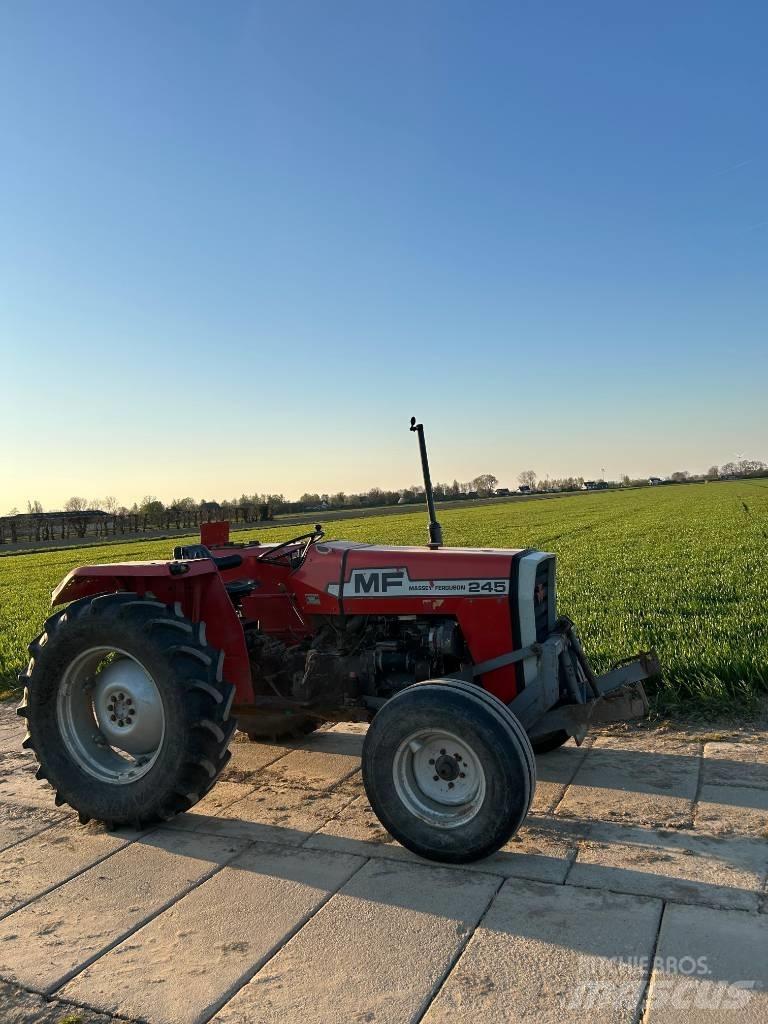 Massey Ferguson 240 트랙터