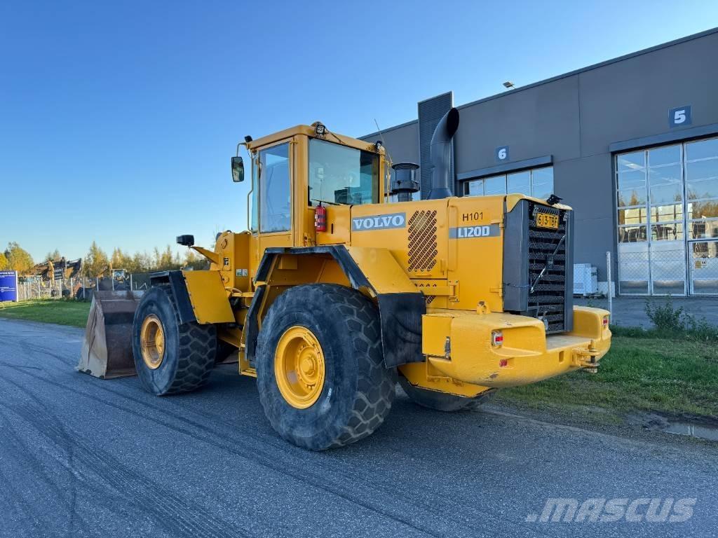 Volvo L 120 D  휠로우더