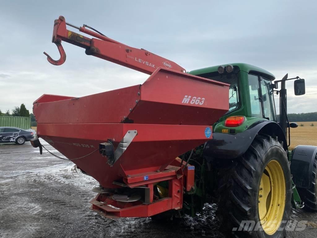 Kuhn M863 미네랄 살포기
