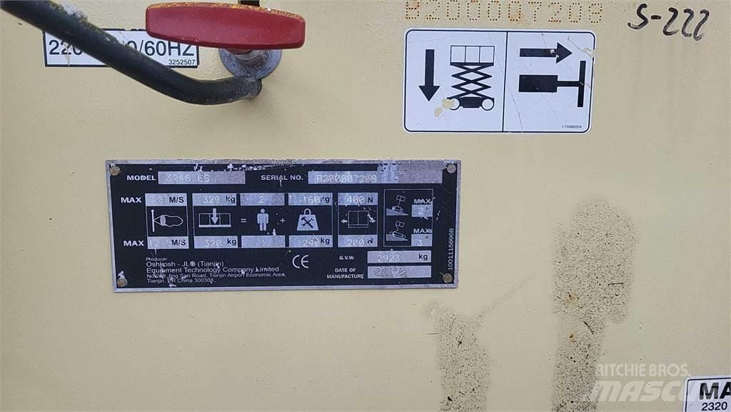 JLG 3246ES 가위형 리프트