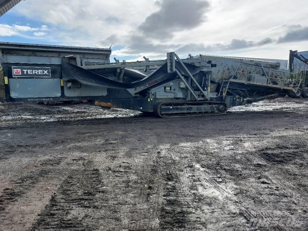 Terex M2100-3 스크리너