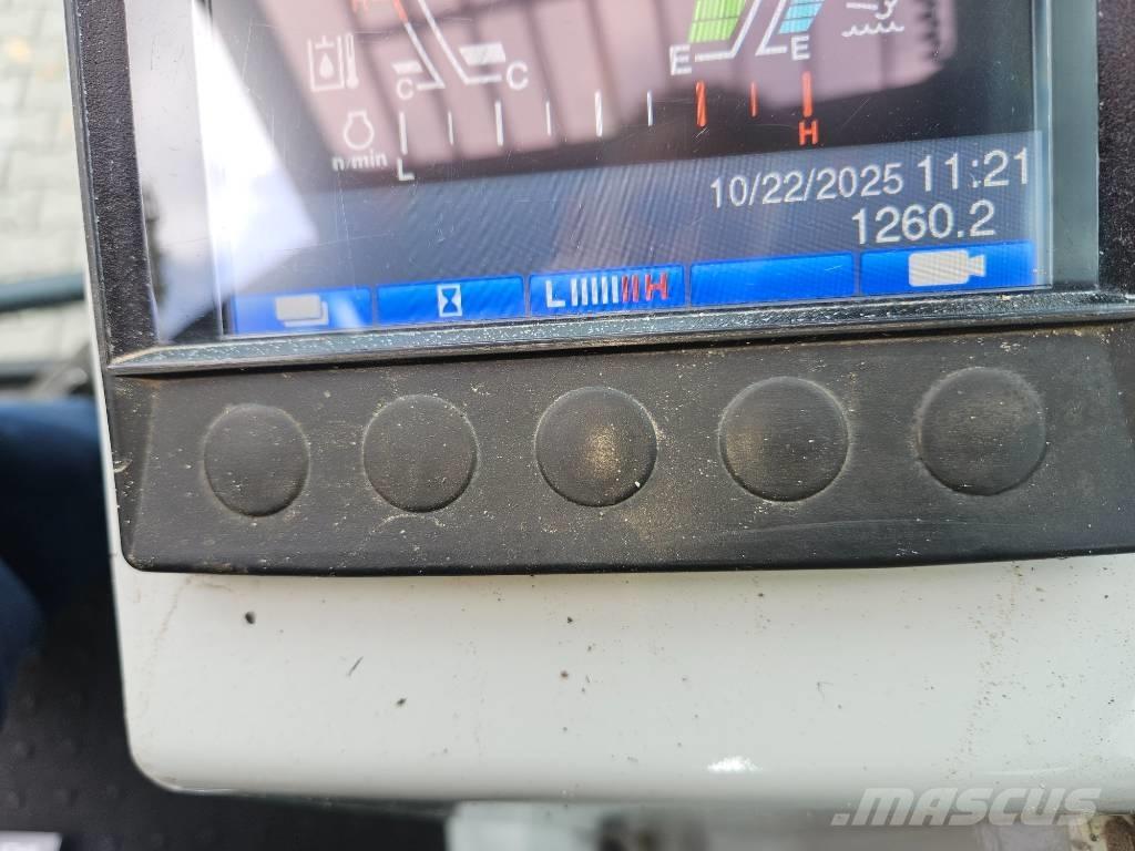 Takeuchi TCR50-2  궤도식 덤프