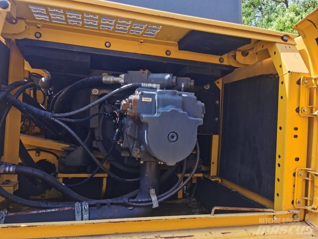 Komatsu PC 450 대형 굴삭기 29톤 이상
