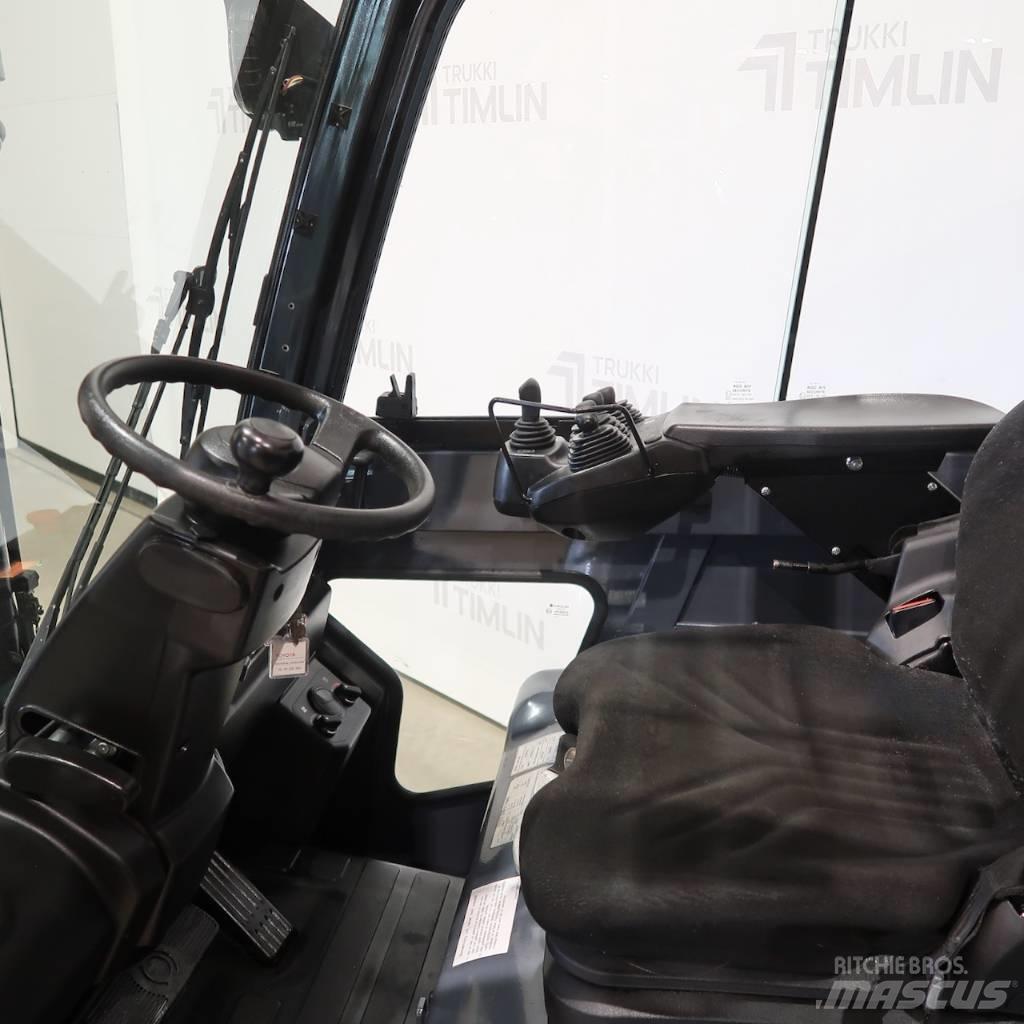 Toyota 8FBMT25 전동 지게차