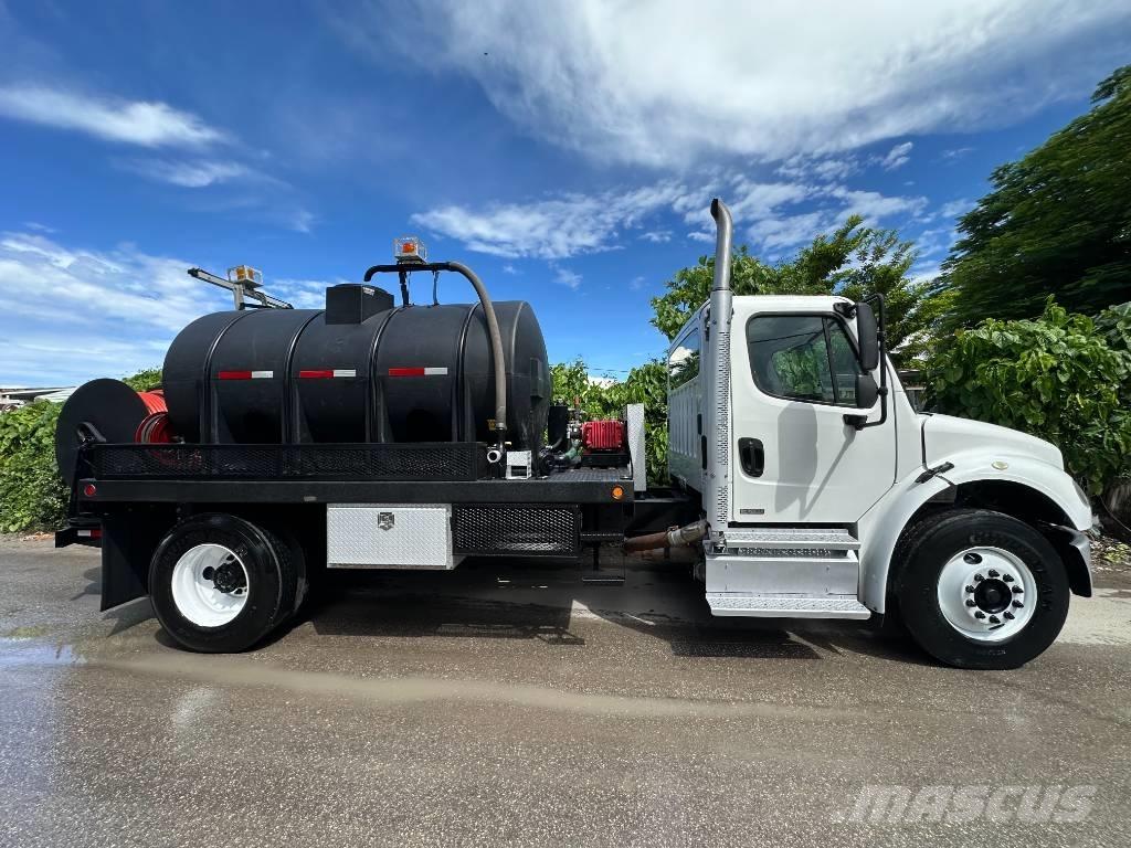 Freightliner M2 콤비/진공 트럭