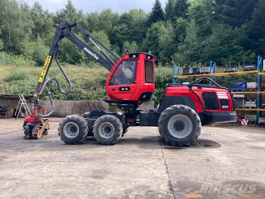 Komatsu 901 원목 하베스터