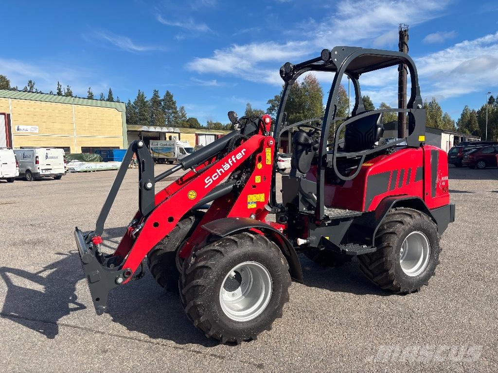Schäffer Nordic 40 + 다목적 로더