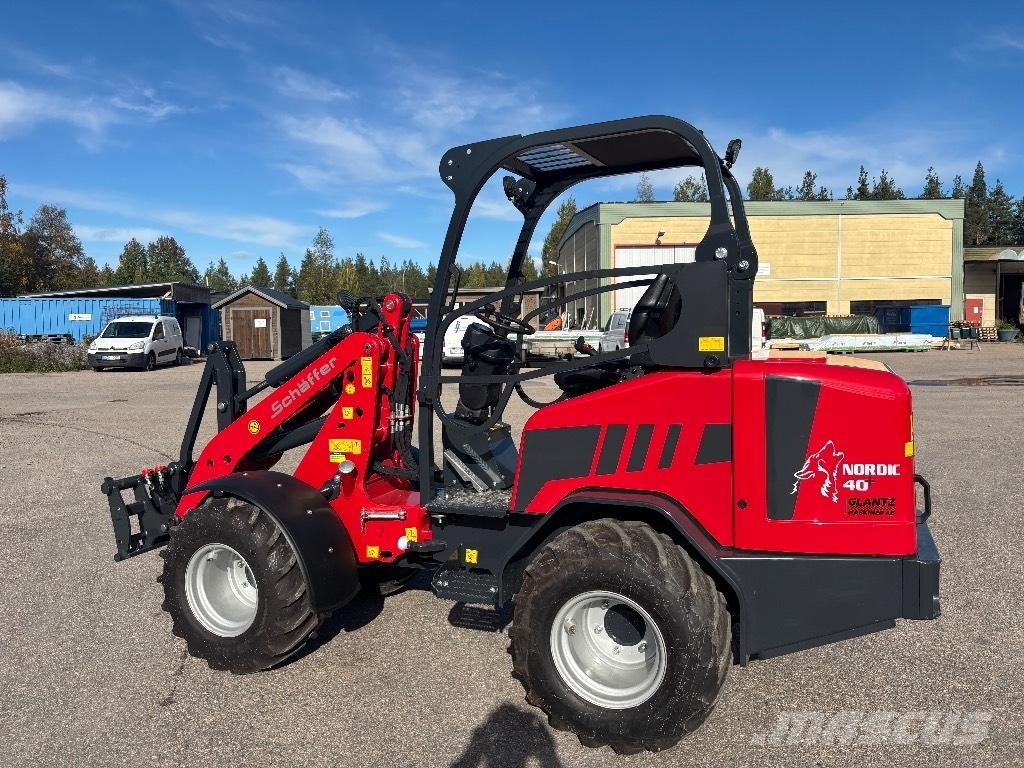 Schäffer Nordic 40 + 다목적 로더