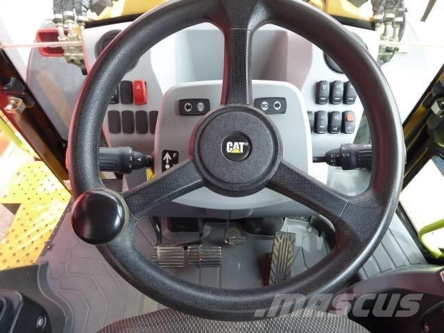 CAT 444 백호로더