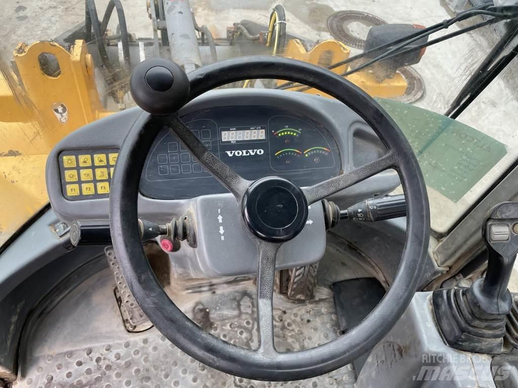 Volvo L 30 ZX  휠로우더