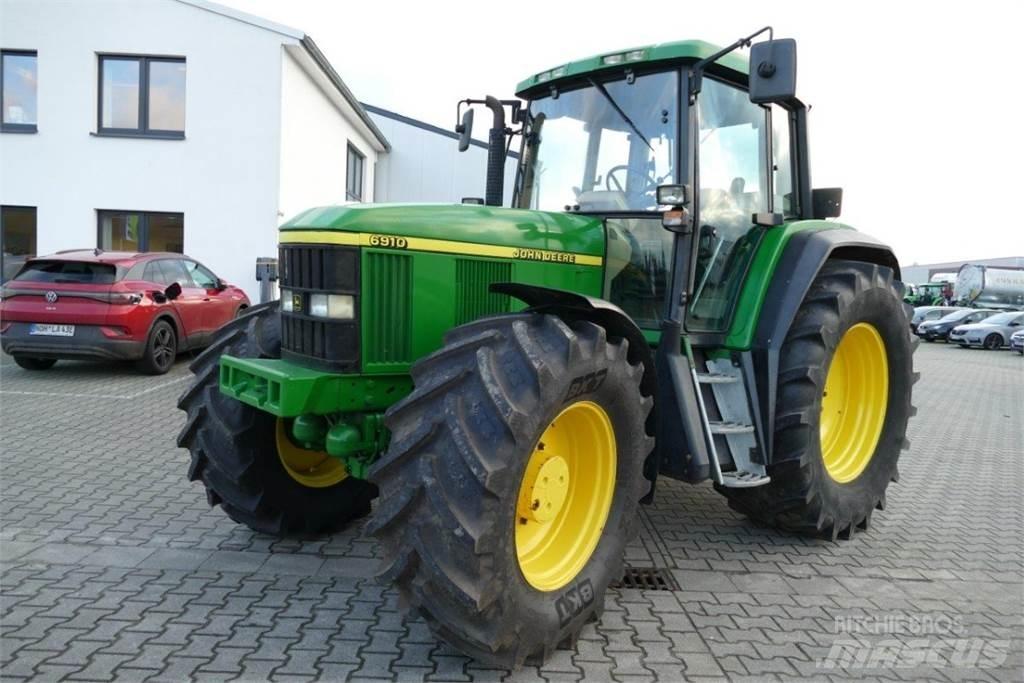 John Deere 6910 트랙터