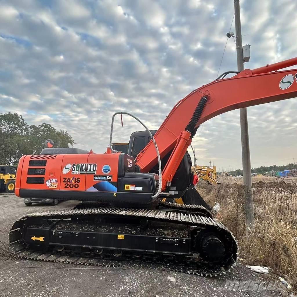 Hitachi ZX 200 대형 굴삭기 29톤 이상