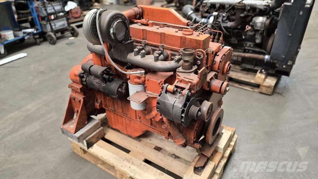 Cummins 6CTA8.3 엔진