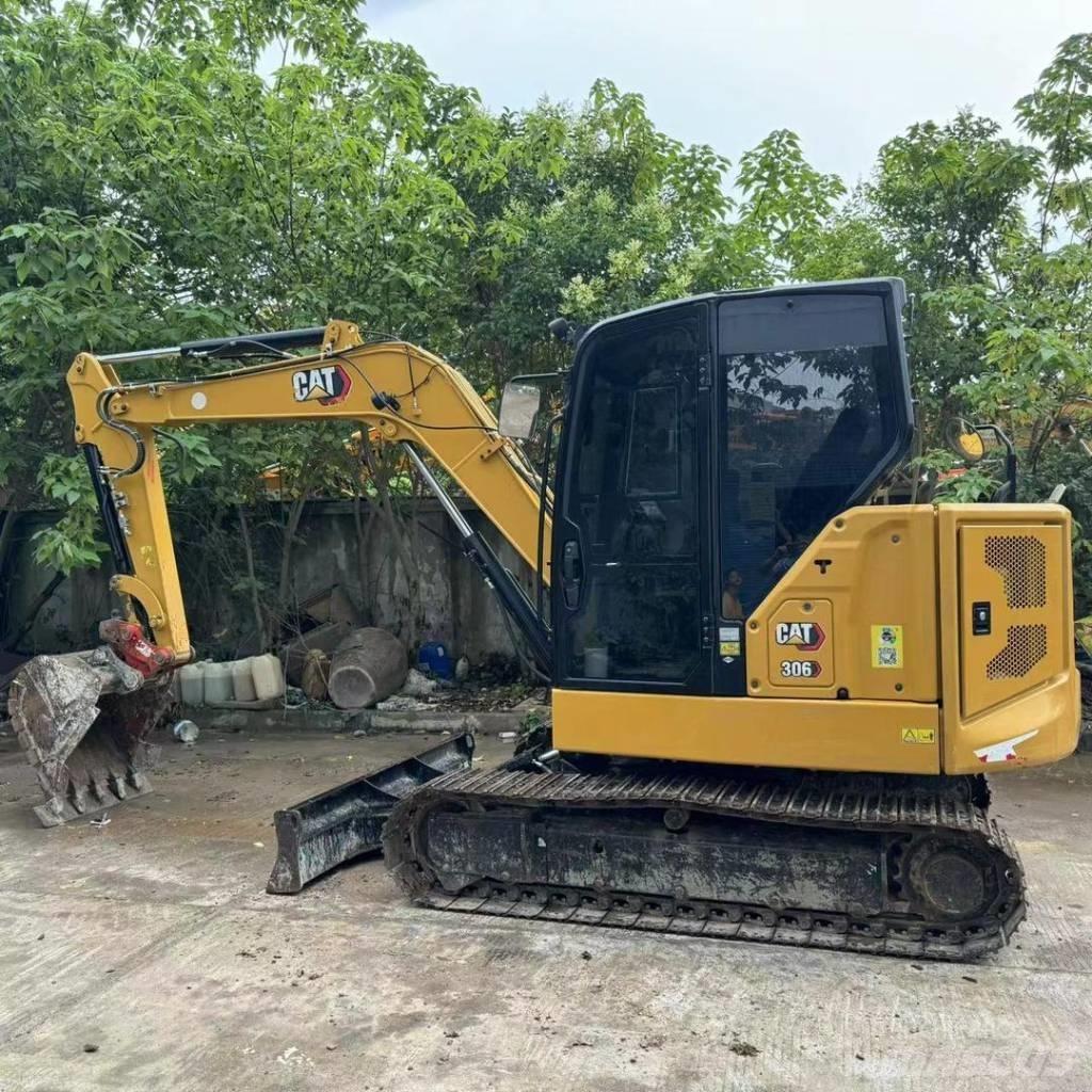 CAT 306 대형 굴삭기 29톤 이상