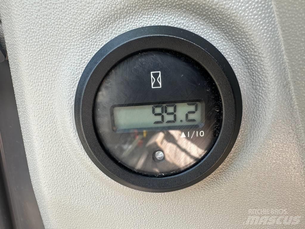 Volvo EC 230FL 대형 굴삭기 29톤 이상