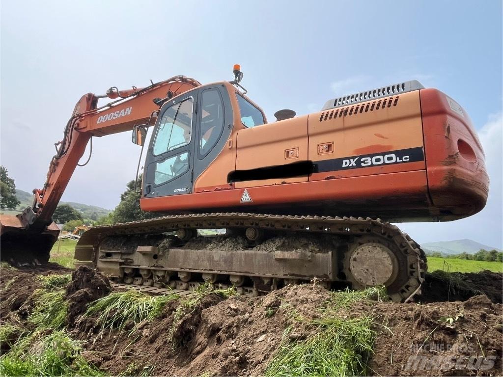 Doosan Dx300 대형 굴삭기 29톤 이상