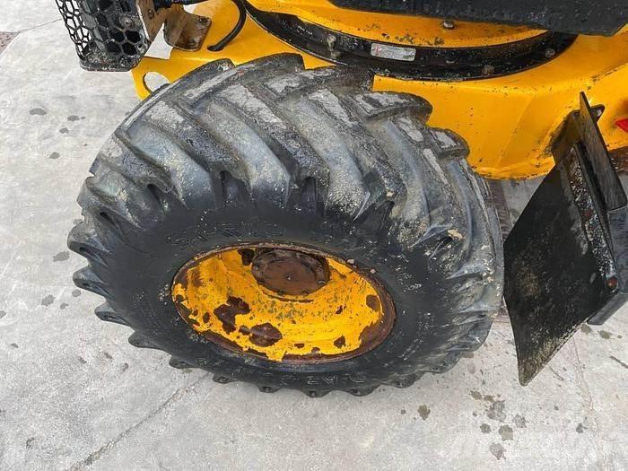 JCB 3STH 건설현장 덤프트럭