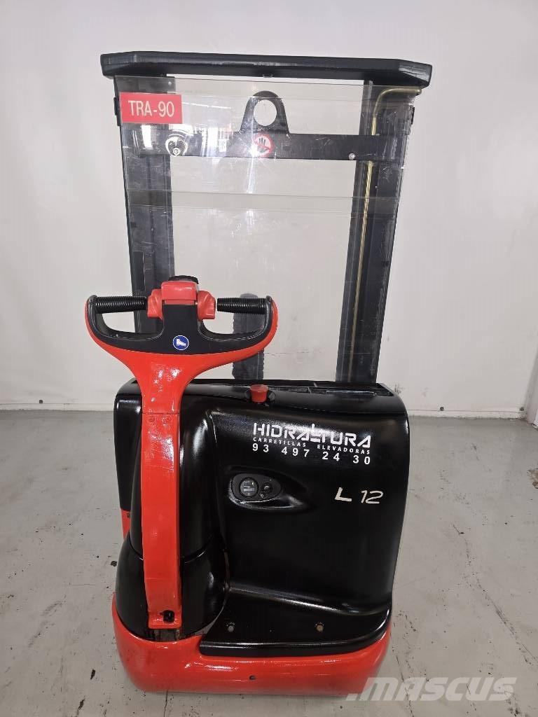 Linde L 12 보행식 리치 지게차