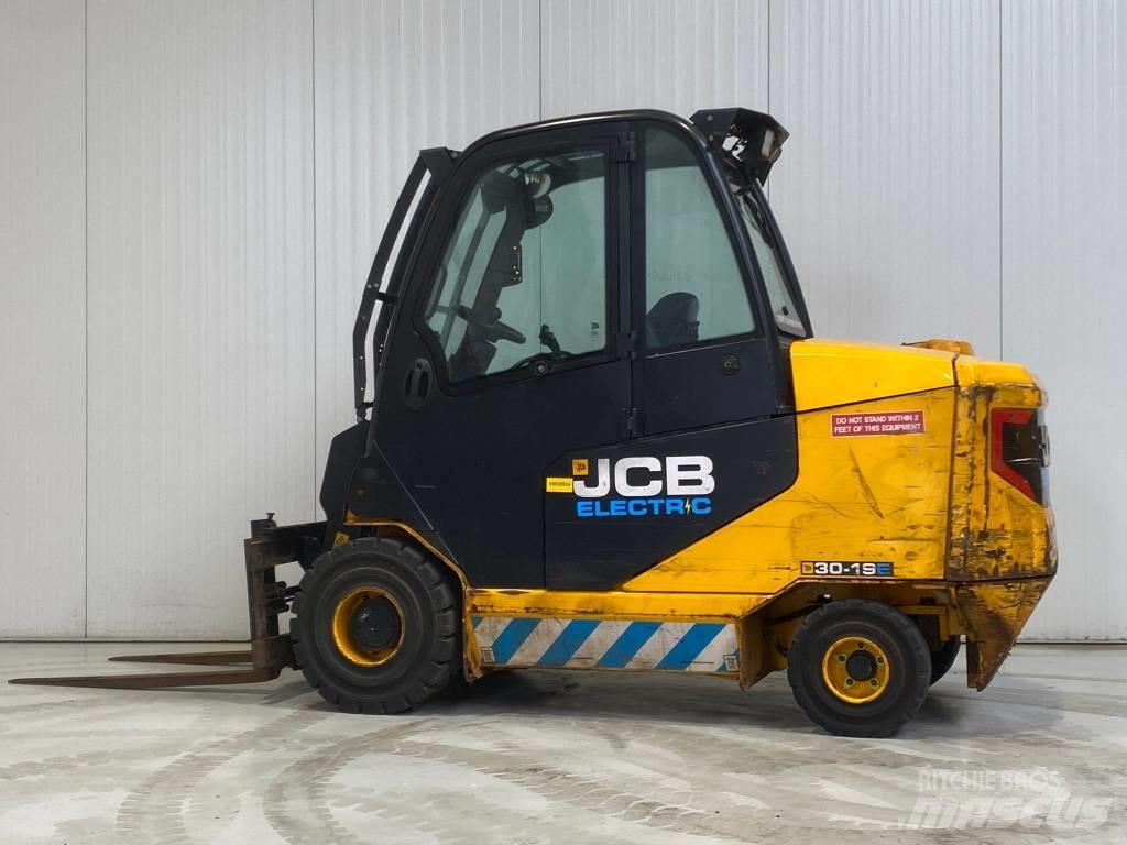 JCB TLT30-19E 전동 지게차