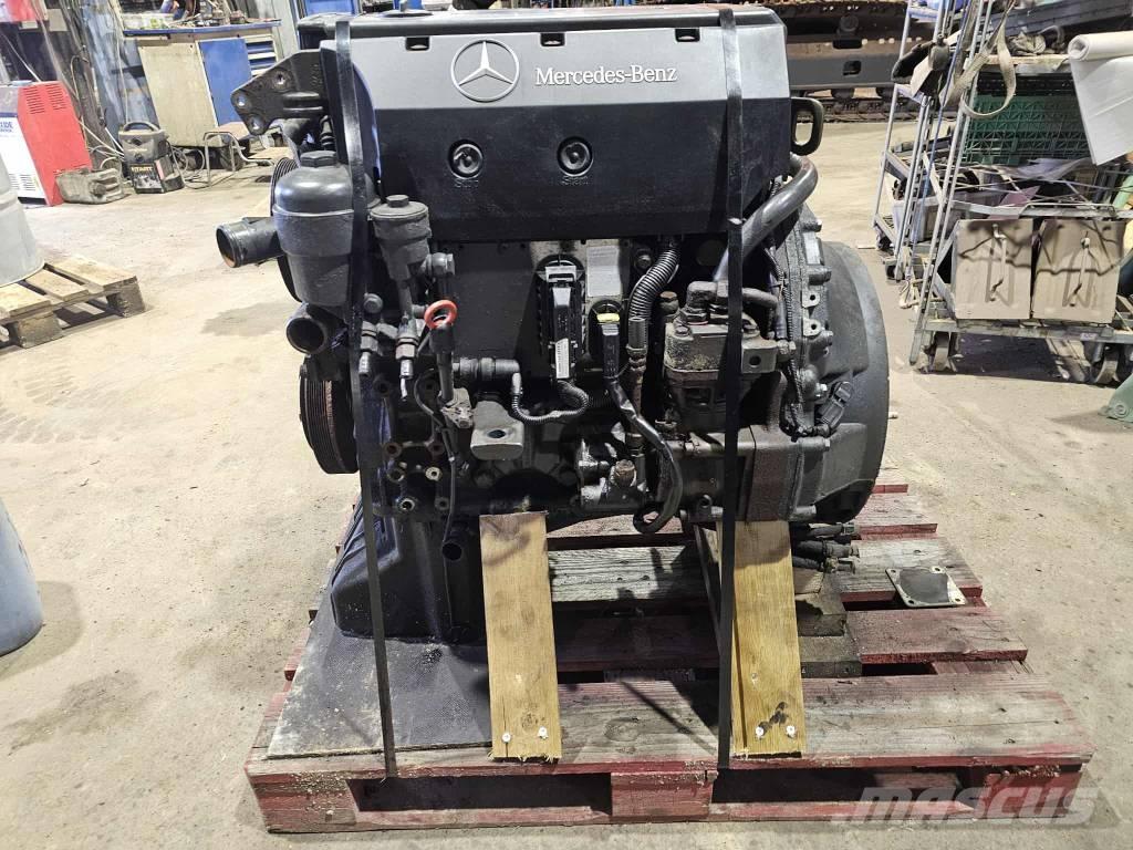 Mercedes-Benz LA904 엔진