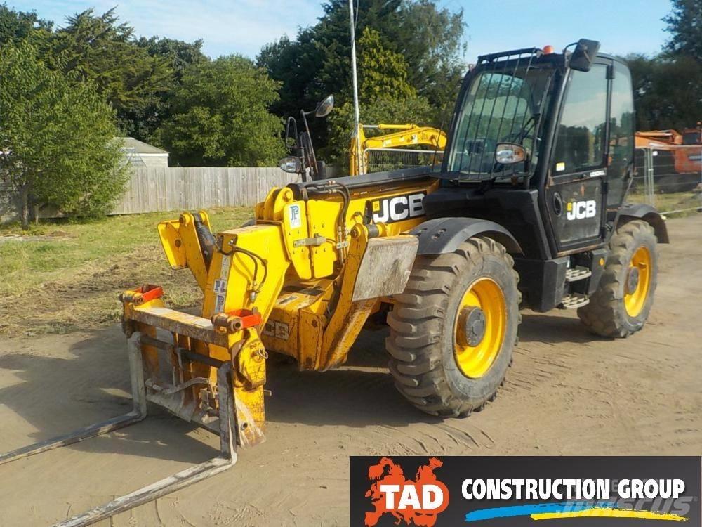 JCB 535-125 텔러 핸들러