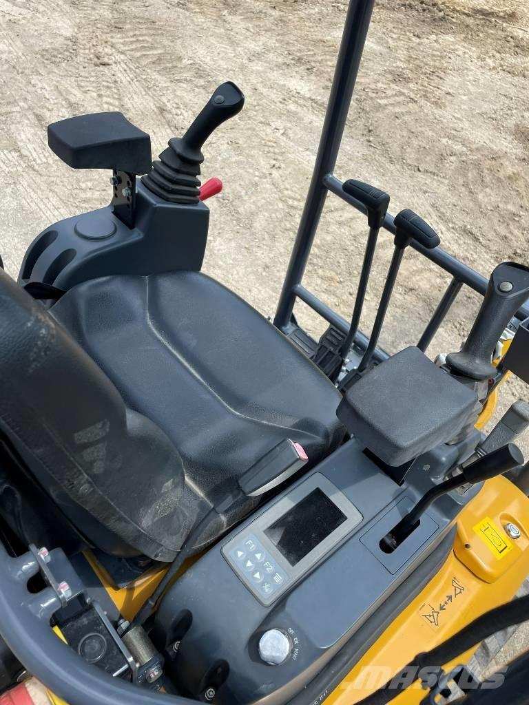 XCMG XE 18 U 소형 굴삭기 7톤 미만
