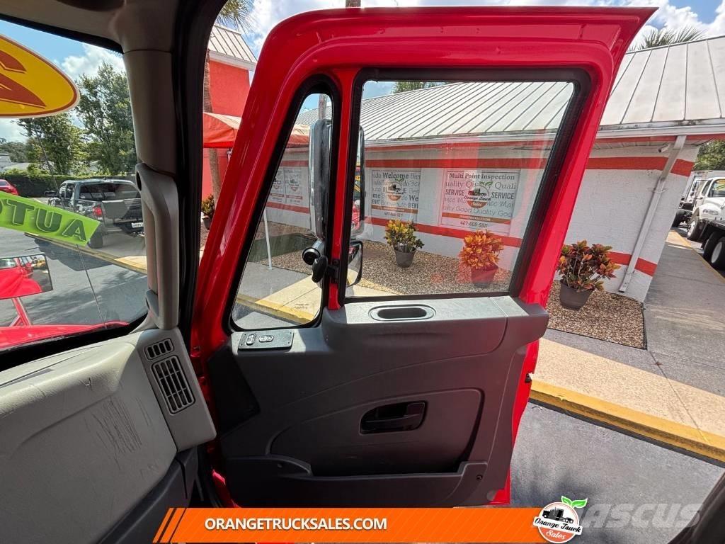 International 4300 탑차 트럭