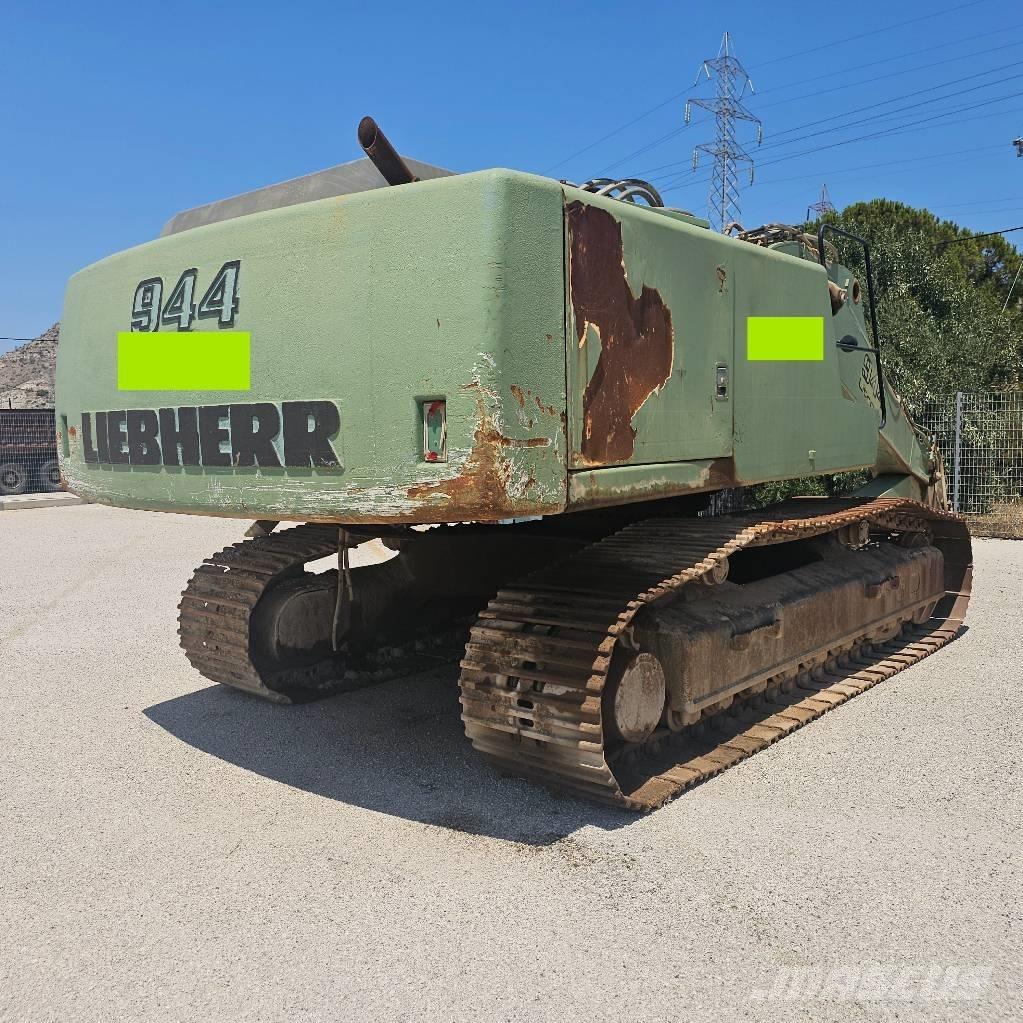 Liebherr 944 대형 굴삭기 29톤 이상