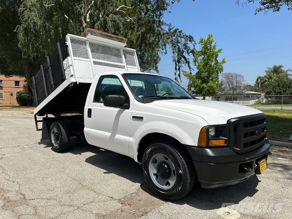 Ford F 250 덤프 트럭
