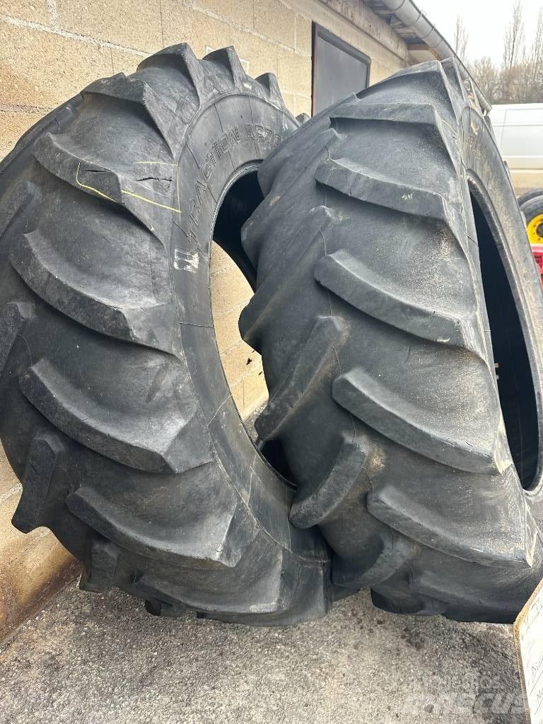 Barum 520/70R38 타이어, 휠 및 림