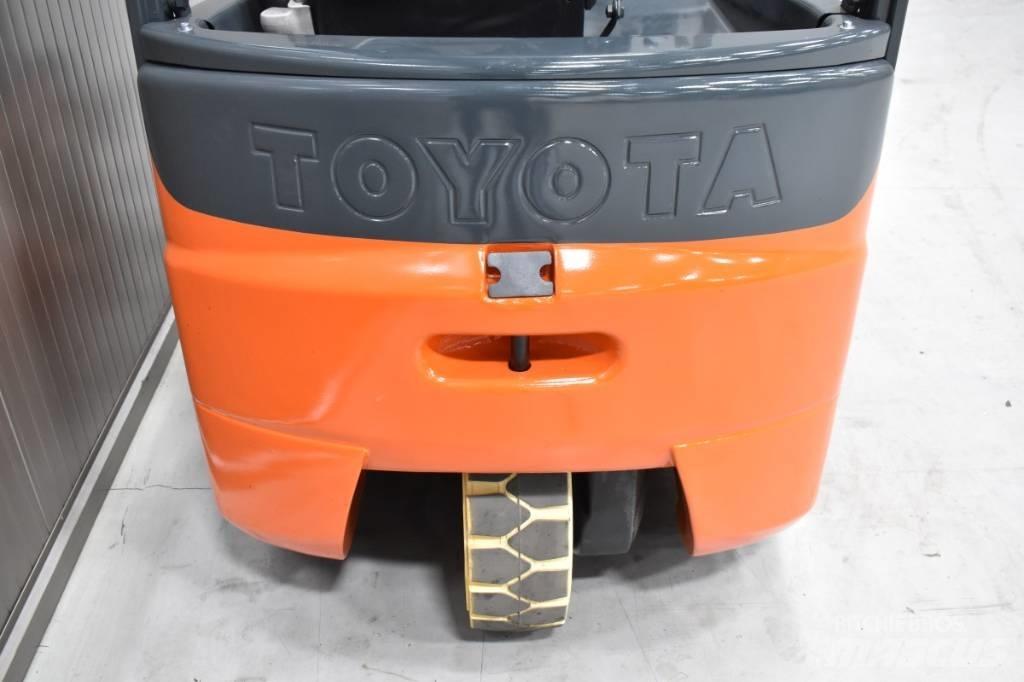 Toyota 7FBEST15 전동 지게차