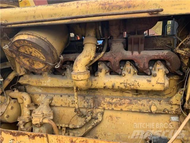 CAT D 8 K 크롤러 도저