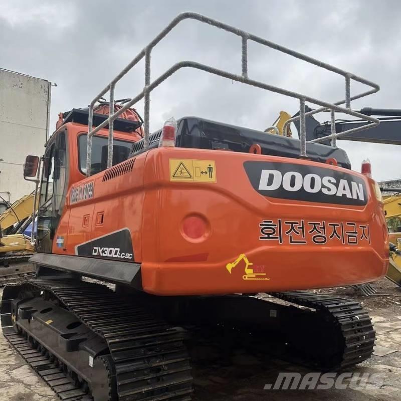 Doosan 300-9c 대형 굴삭기 29톤 이상