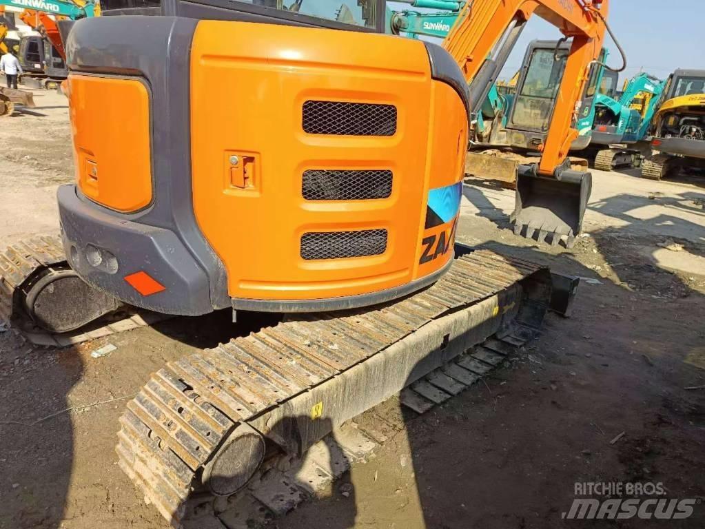 Hitachi ZX 55 소형 굴삭기 7톤 미만