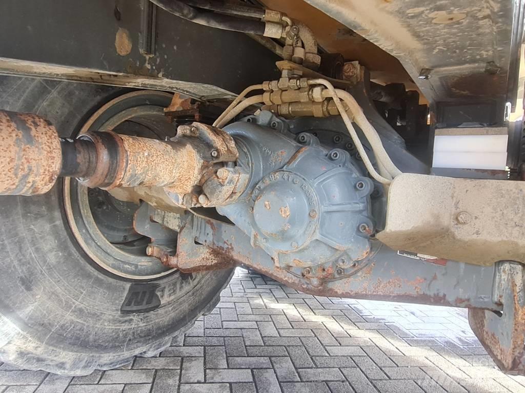Liebherr TA 230 연결식 홀러
