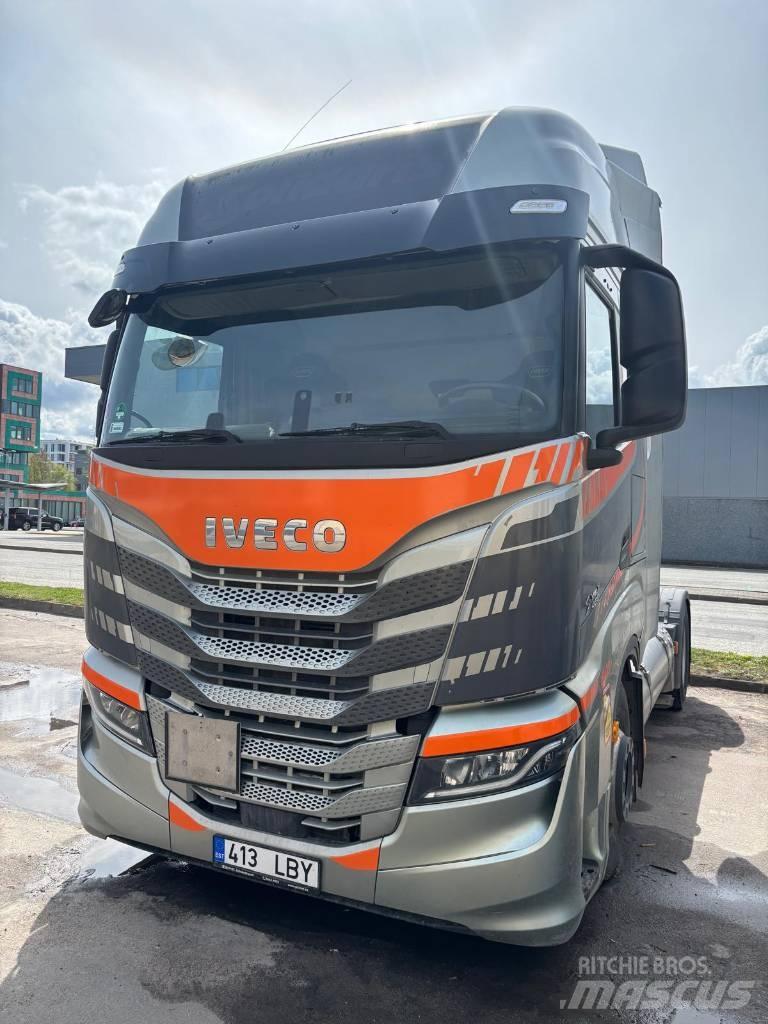 Iveco S-Way 460 LNG 트랙터 유닛