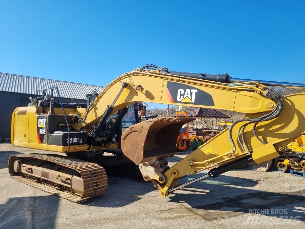 CAT 323 EL 대형 굴삭기 29톤 이상