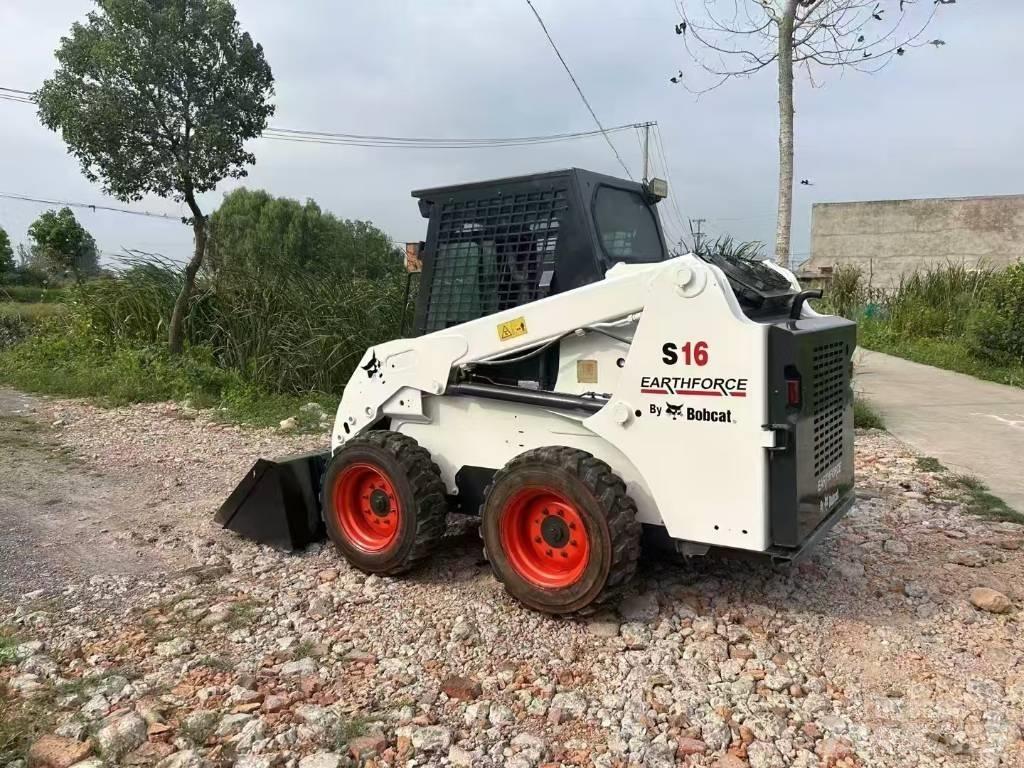 Bobcat S 16  스키드로더