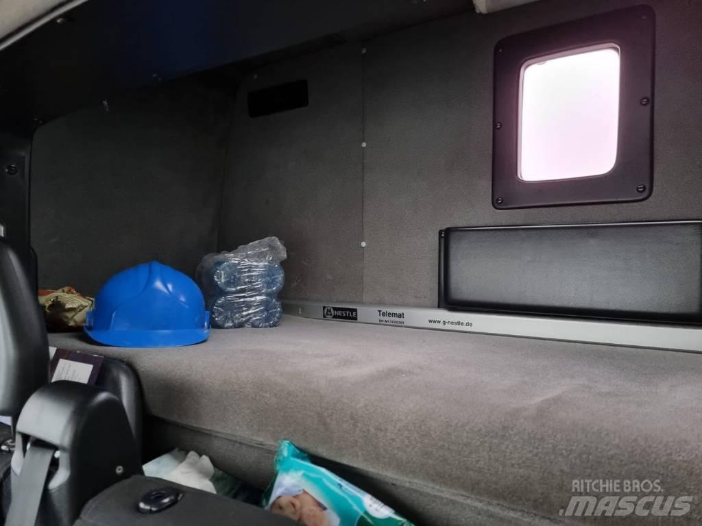 Iveco Daily 50 C 15 플랫베드/윈치 트럭