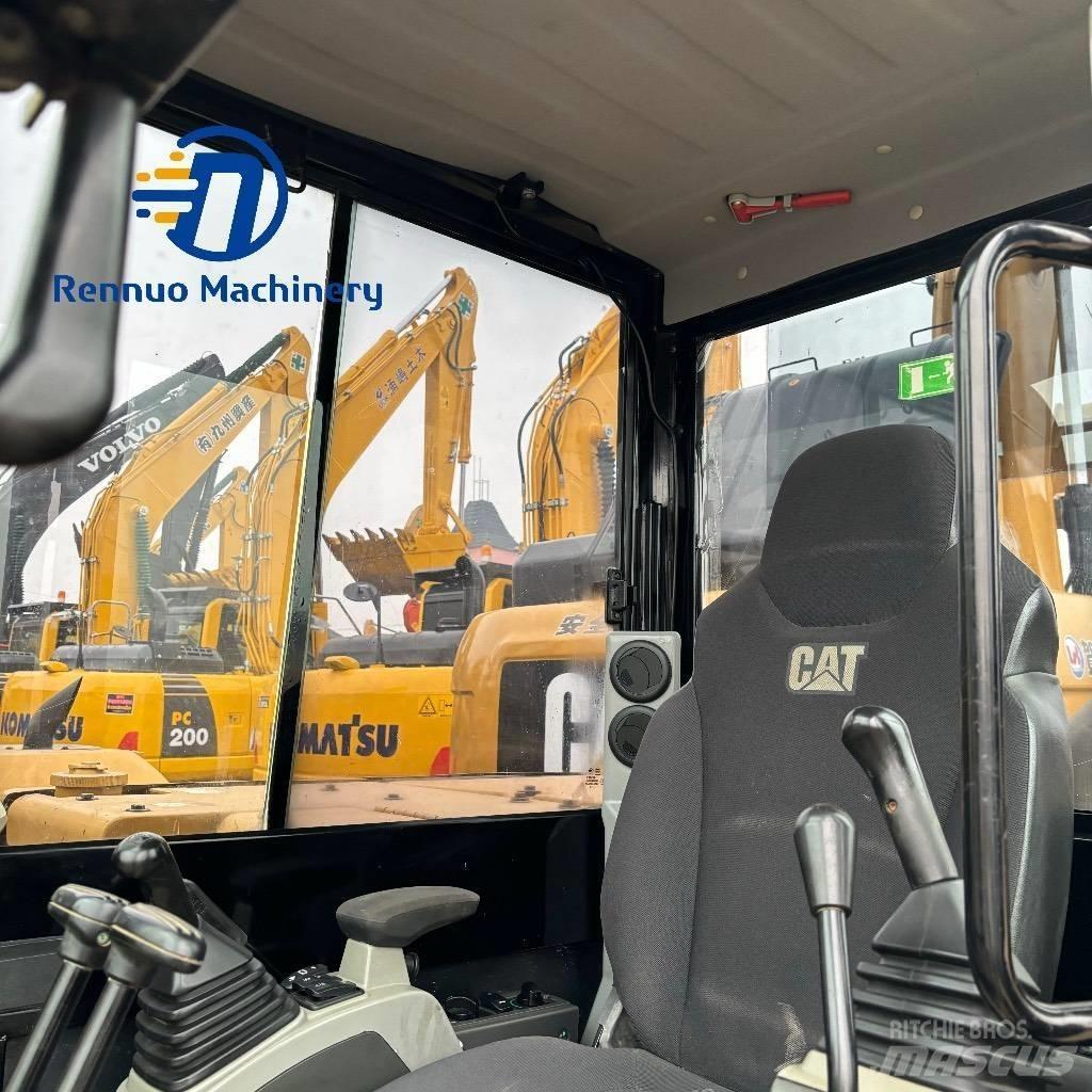 CAT 305.5 E2 소형 굴삭기 7톤 미만