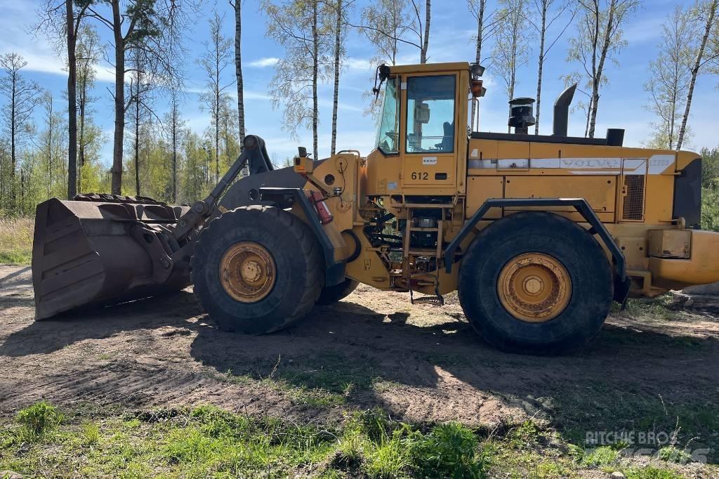 Volvo L 220  휠로우더