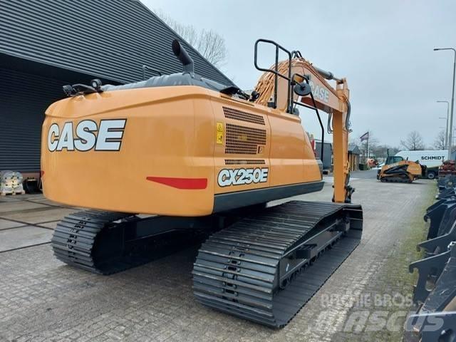 CASE CX250E 대형 굴삭기 29톤 이상