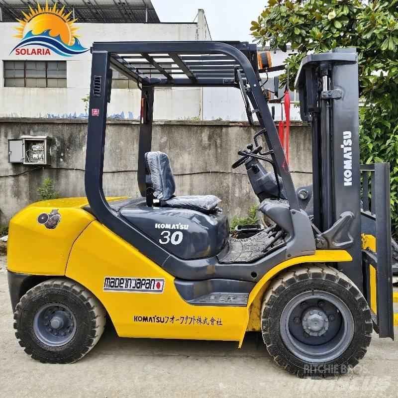 Komatsu 30 디젤 지게차
