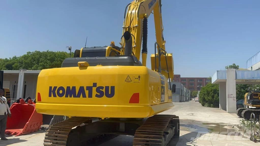 Komatsu PC 200 대형 굴삭기 29톤 이상