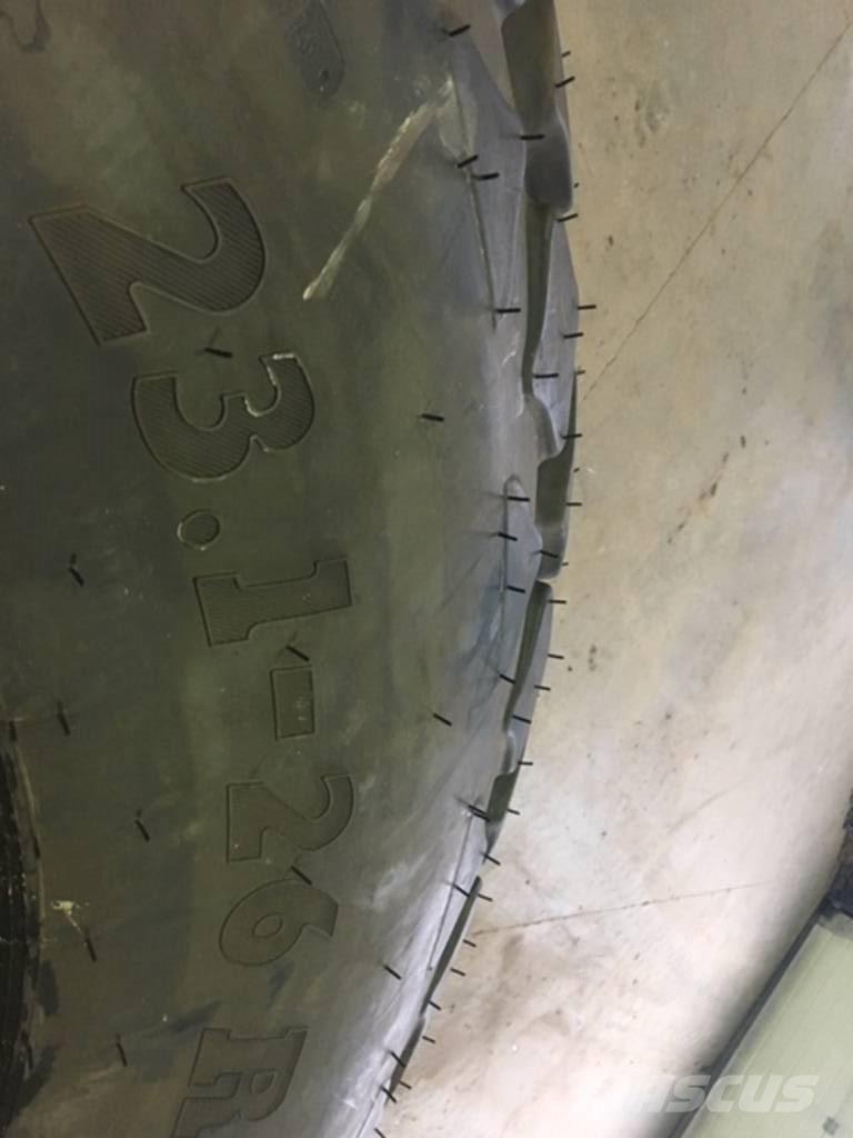 SWT 23.1 - 26 타이어, 휠 및 림